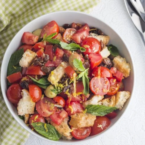 Peksimet Köy Salata